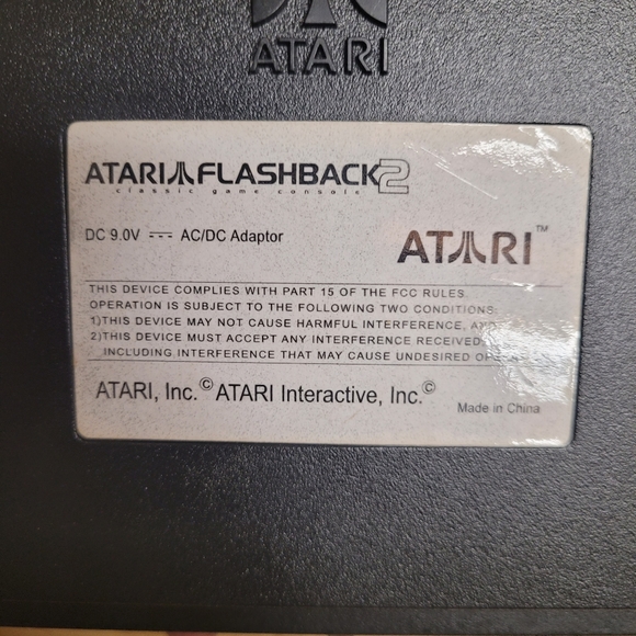 ATARI FLASHBACK 2 Classic Game Console Complete 40 Built in Games - Picture 2 of 7